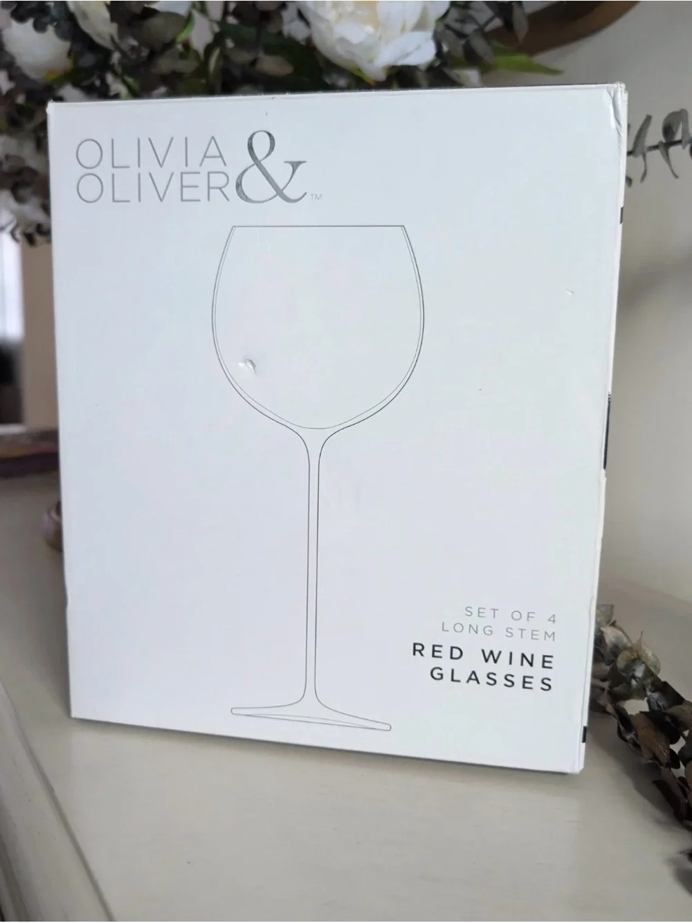 Olivia & Oliver Red Wine Glasses Set Of 4 New In Box - Gold Rim